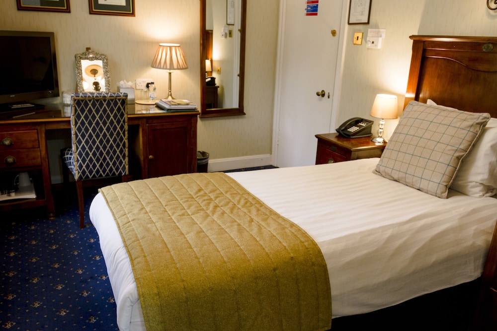 Pine Trees Hotel Pitlochry 11/65