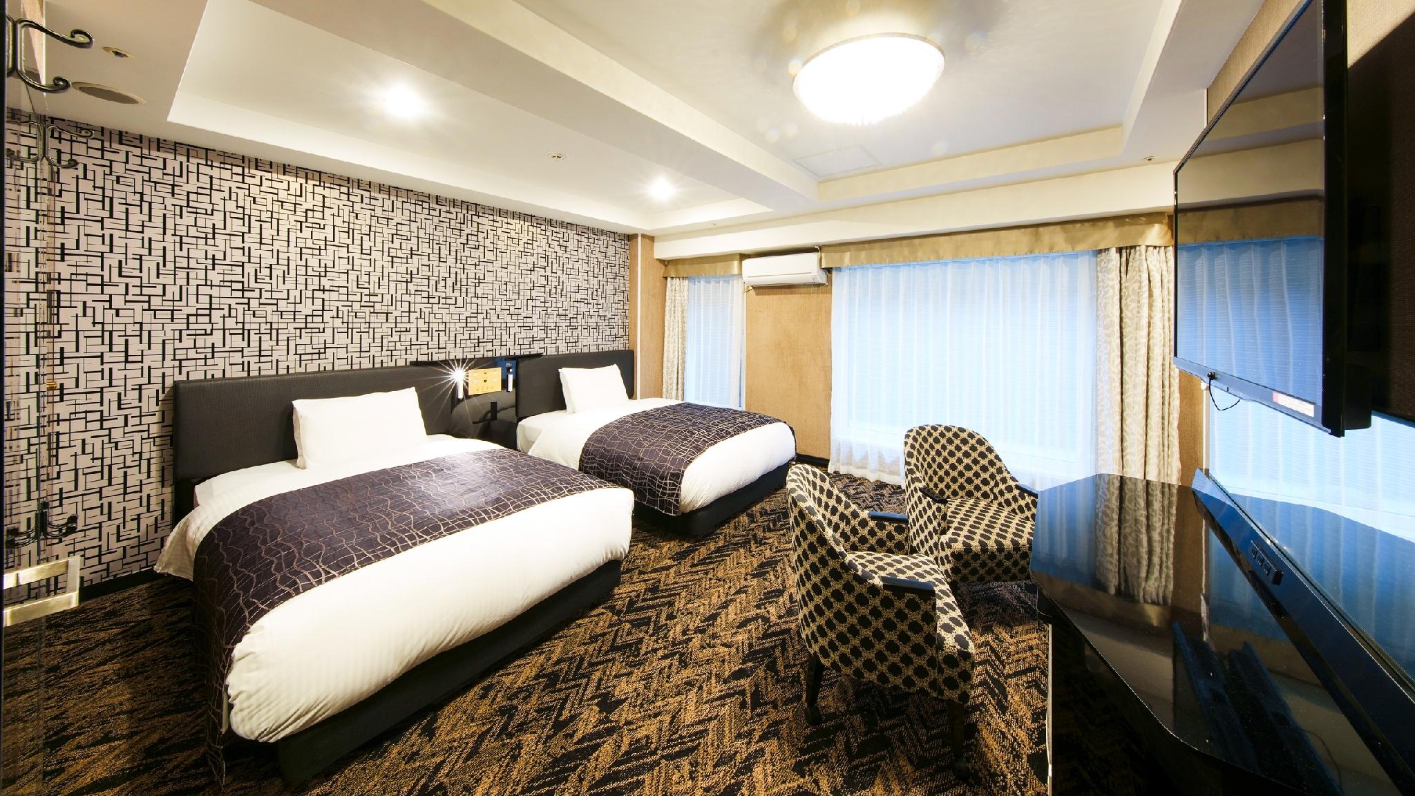 Semi Room, Suite, Twin Beds