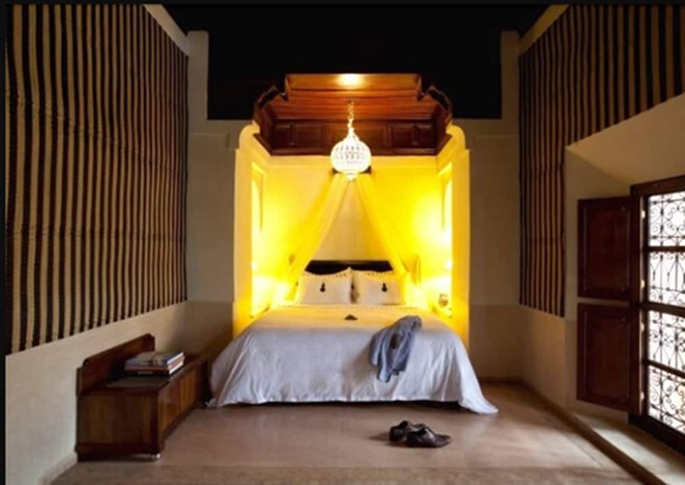 Riad Charai 33/77