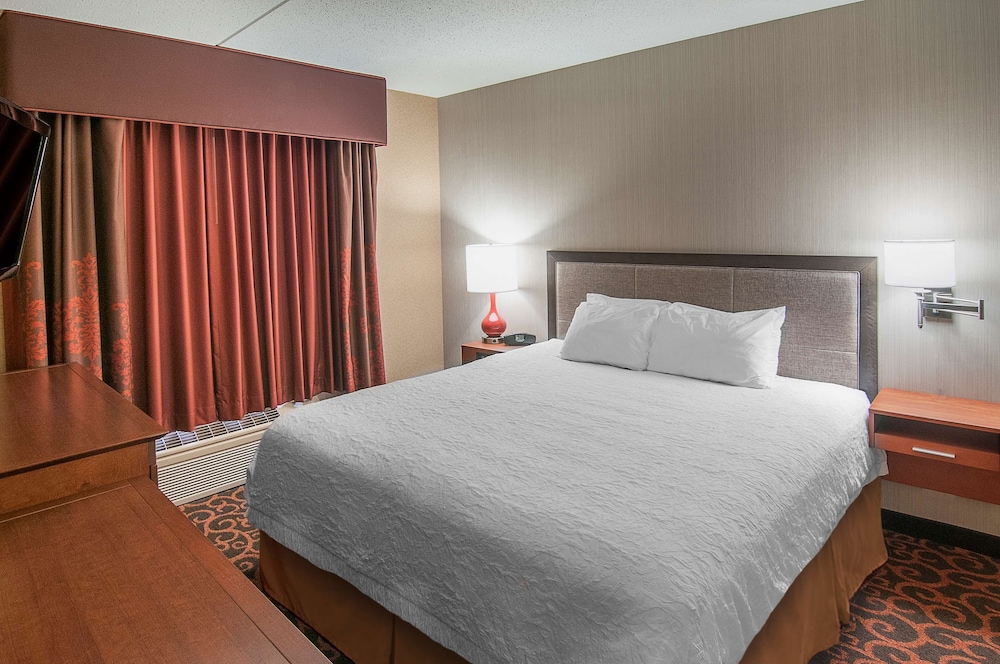Hampton Inn Deadwood At Tin Lizzie Gaming Resort Sd 13/39