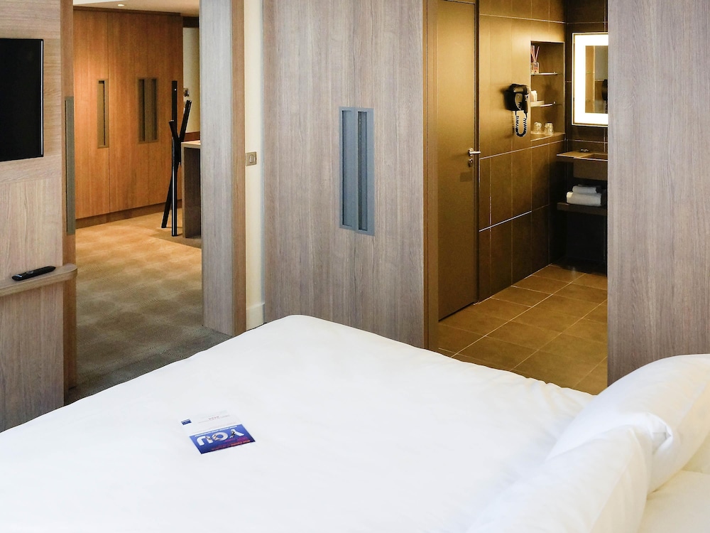 Novotel Paris Saclay 27/74
