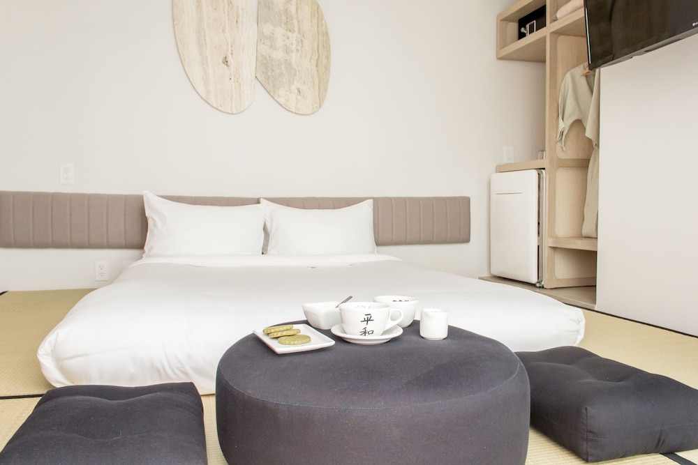 ROOM, TATAMI
