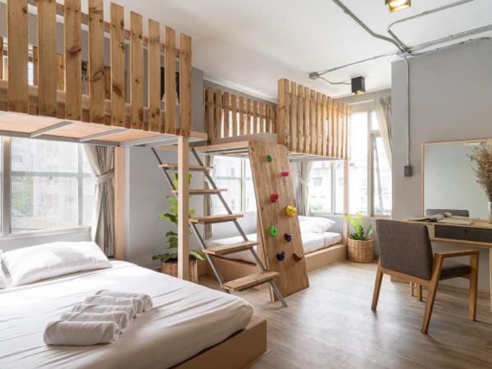Arch39 Art & Craft Hotel 56/75