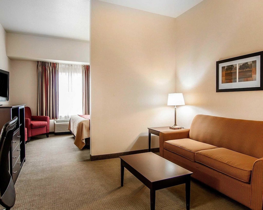 Comfort Inn and Suites Creswell 27/45