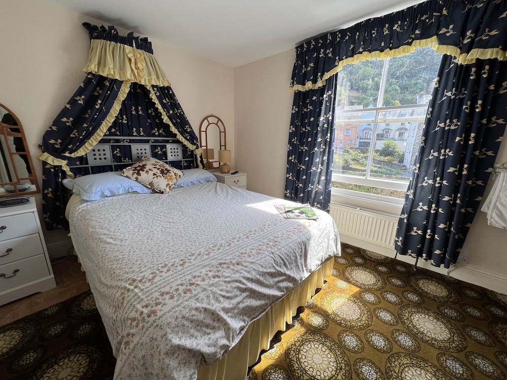 Room, Double Bed, Private Bathroom