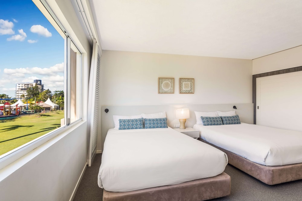 Oaks Sunshine Coast Oasis Resort 10/72