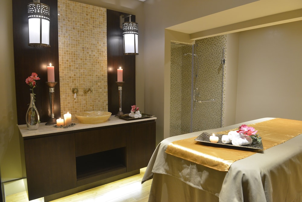 Ramada Resort by Wyndham Manama Seef 26/57
