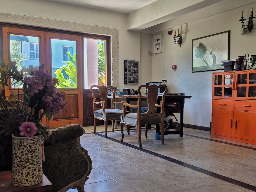 Karaburun Konak Hotel 28/50