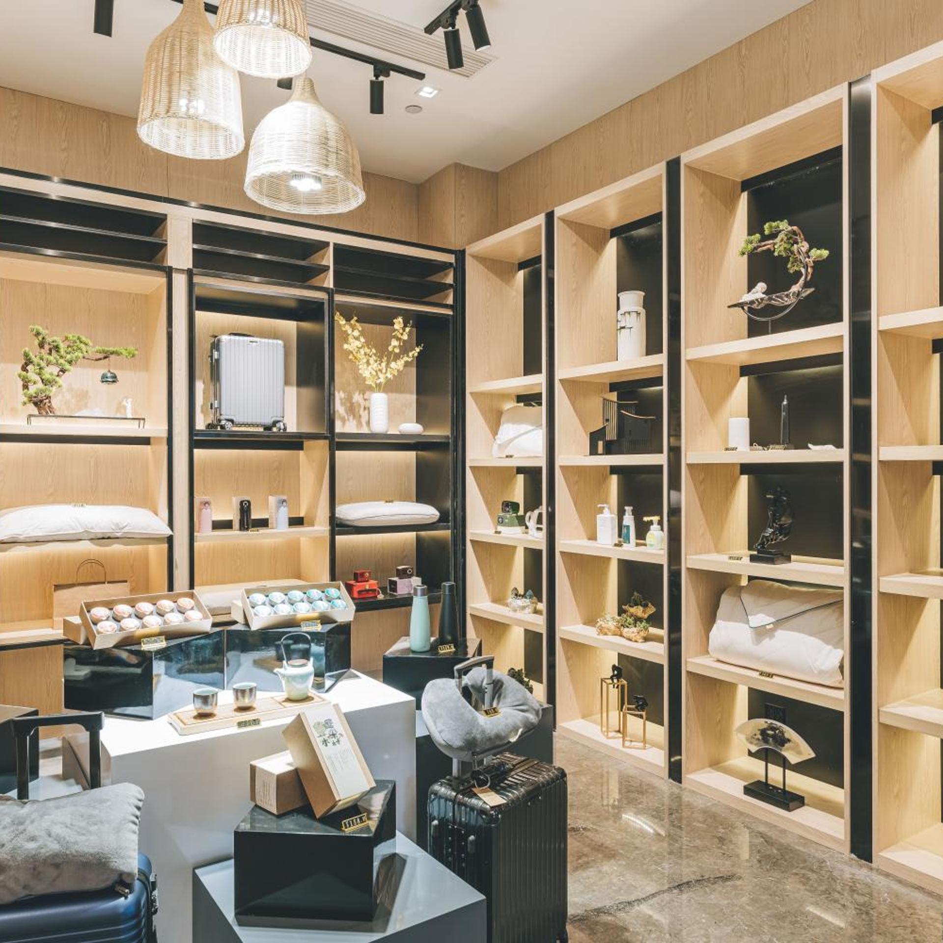 Atour Hotel (Haining Leather City Nanguanxiang) 40/50