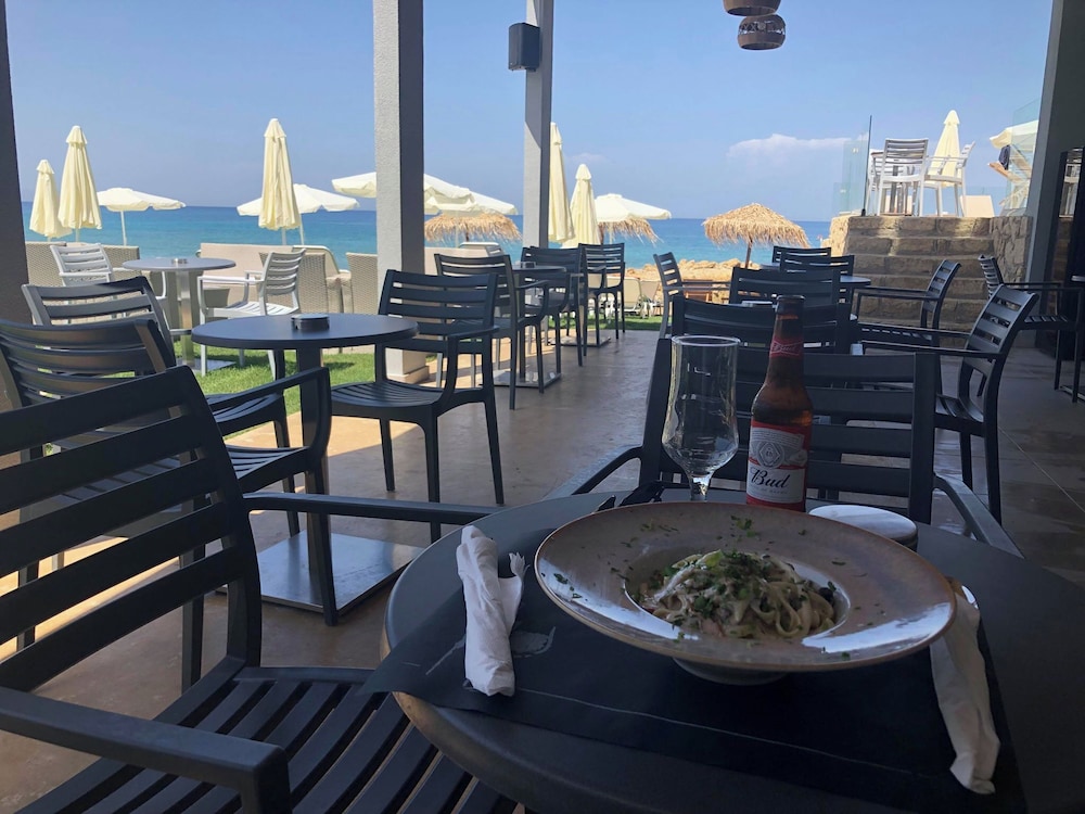 Golden Coast Suites 22/37