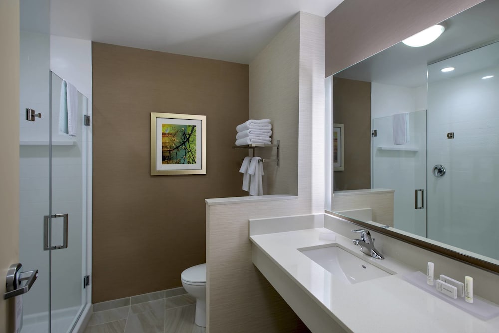 Fairfield Inn And Suites Syracuse Carrier Circle 9/39