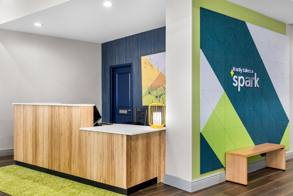 Spark by Hilton Hamburg 4/50