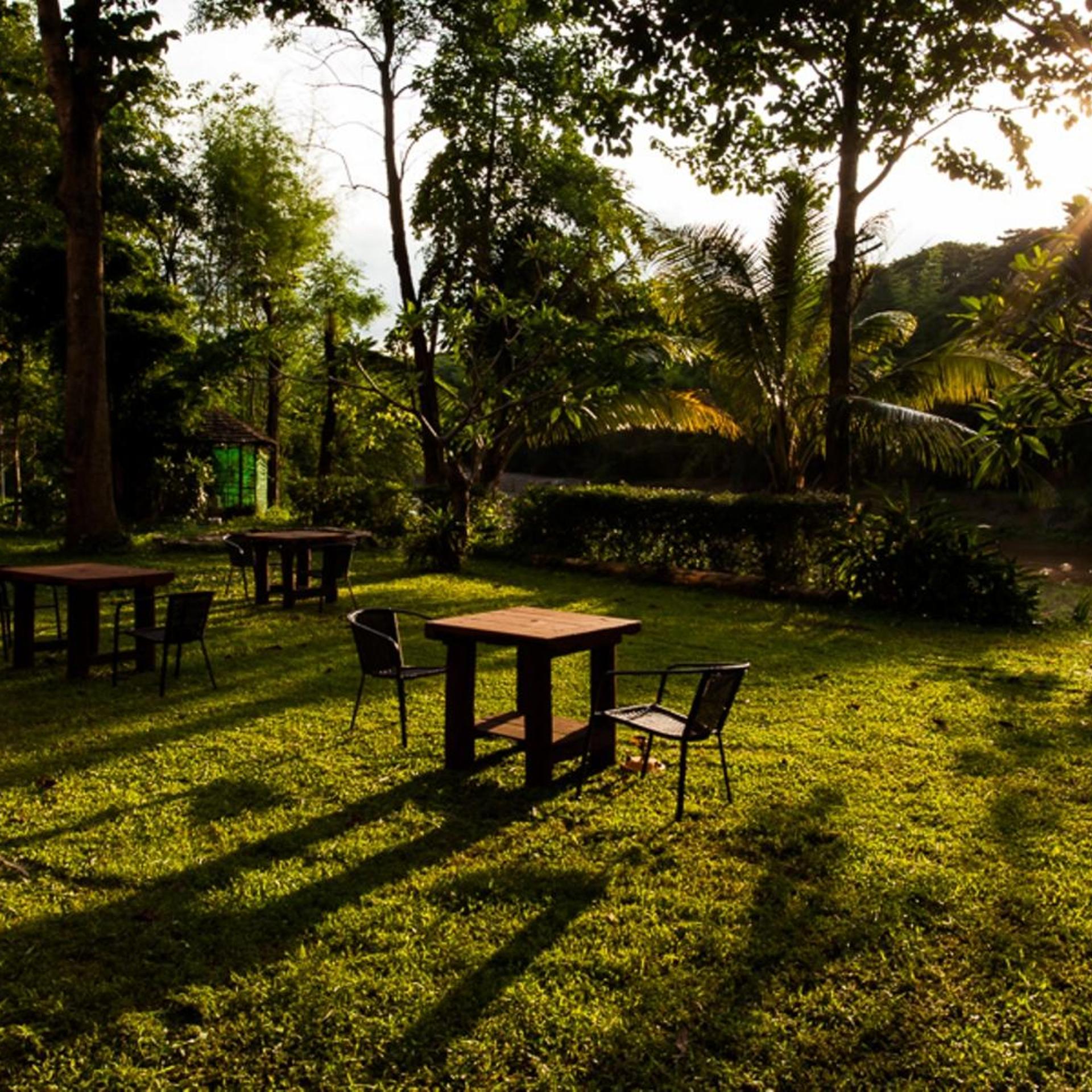 RIVERHOUSE RESORT 66/78