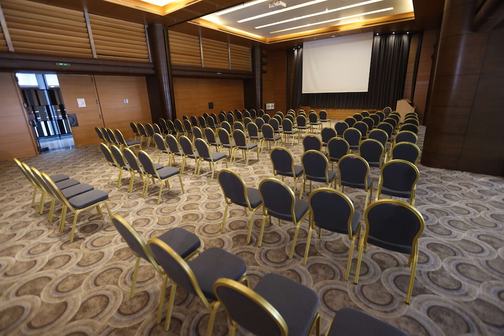 Radisson Blu Hotel Beirut Verdun 40/50
