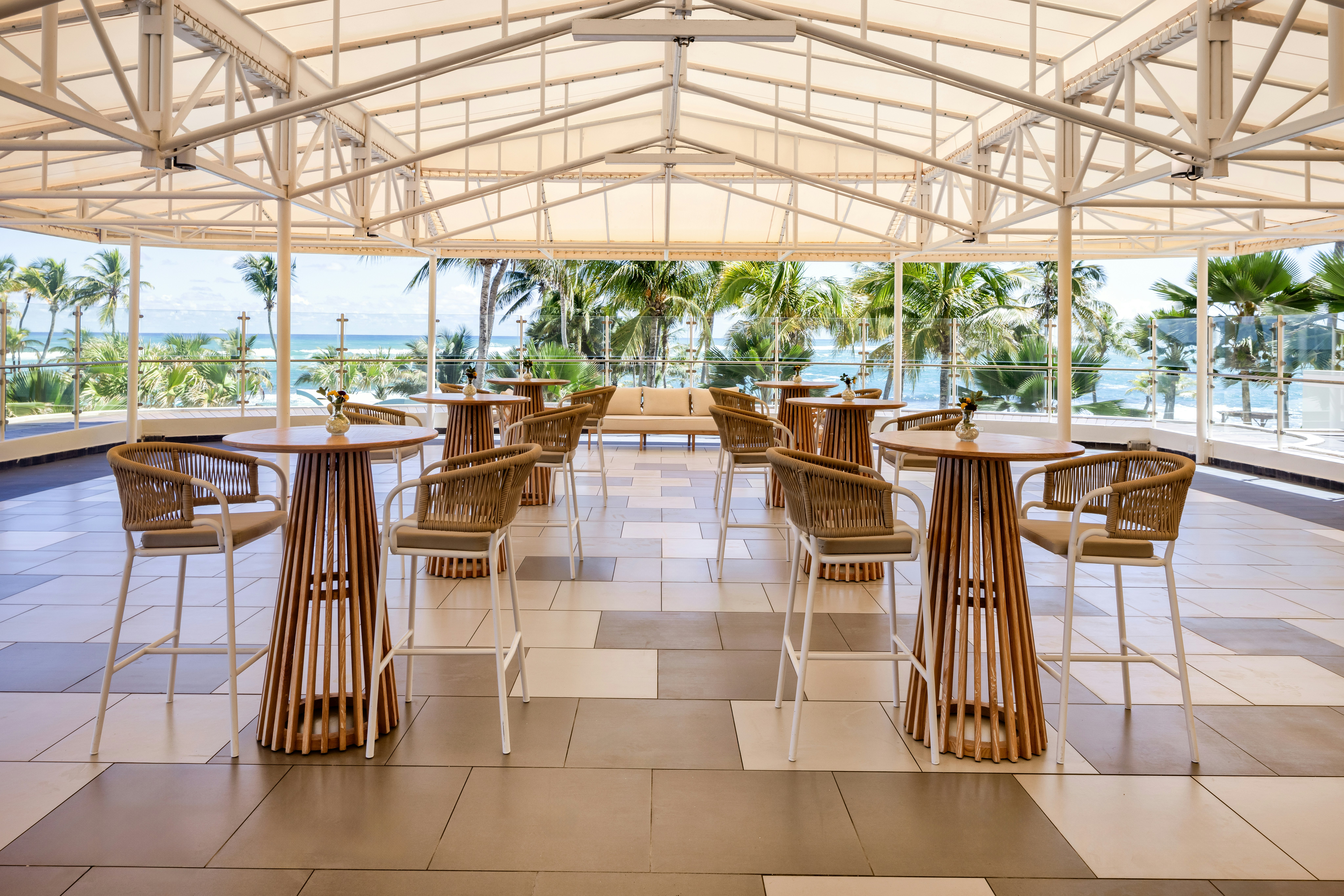 Caribe Hilton 47/74