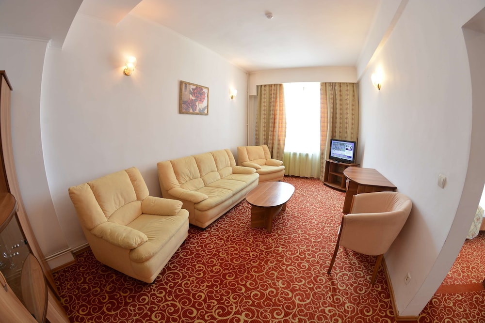 Hotel Central Ploiesti 38/69