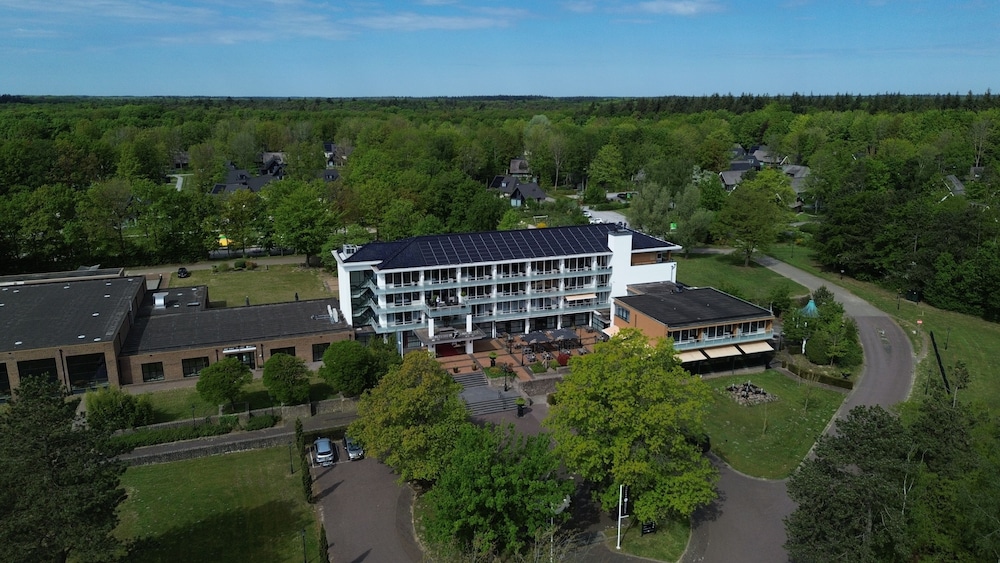 Fletcher Hotel-Restaurant De Hunzebergen 8/66