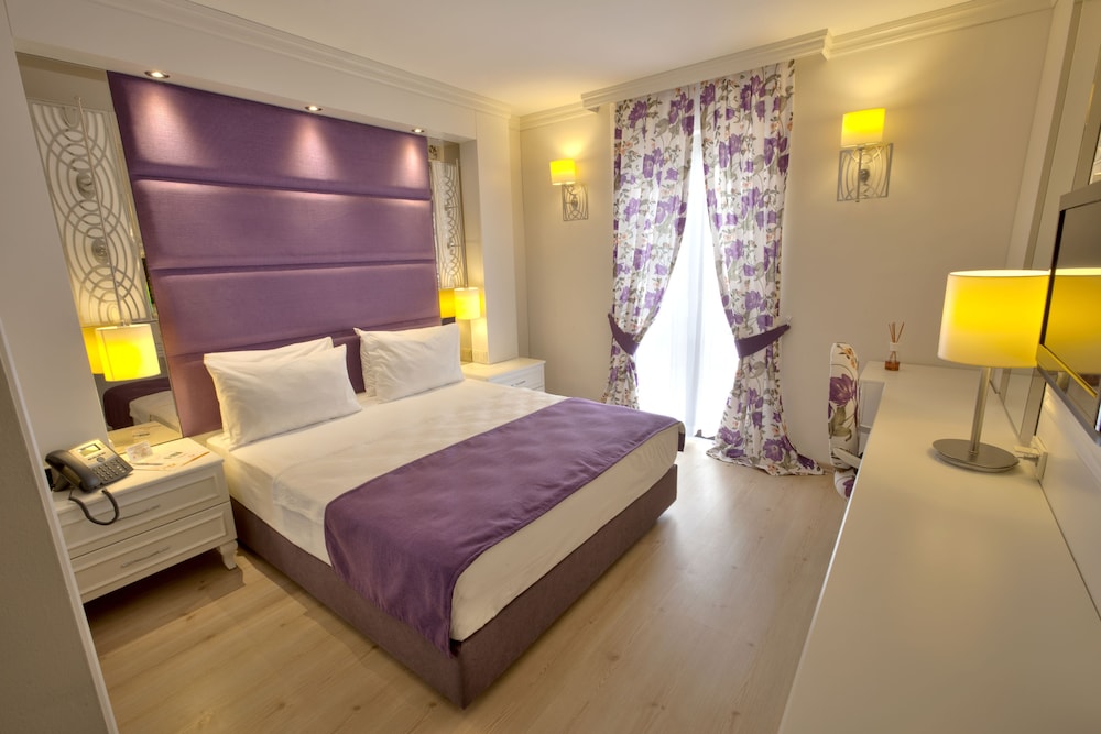 Baga Hotel 28/72