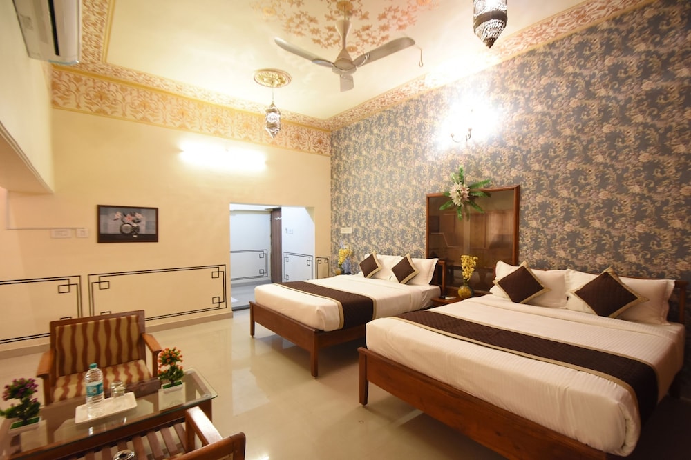 Virasat Mahal Heritage Hotel 9/33