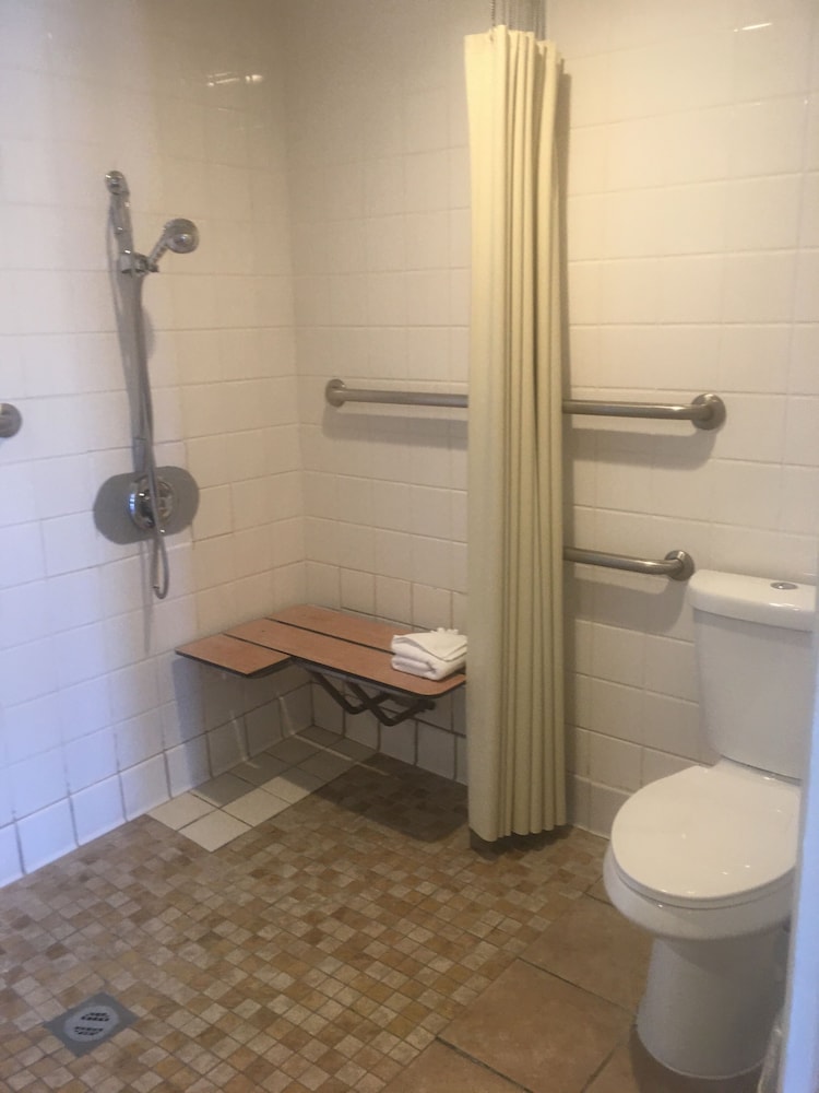 Kings Inn Anaheim 62/62