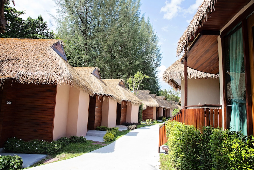 Tup Kaek Sunset Beach Resort and Spa 69/75