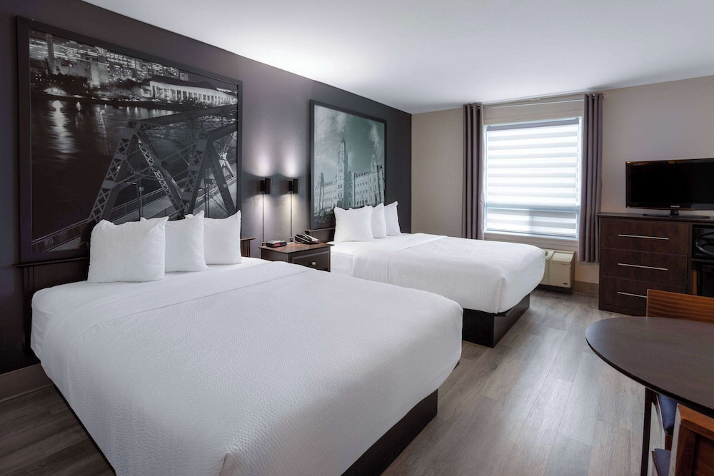 جناح بسريرين كوين، Super 8 By Wyndham Quebec City 3/8