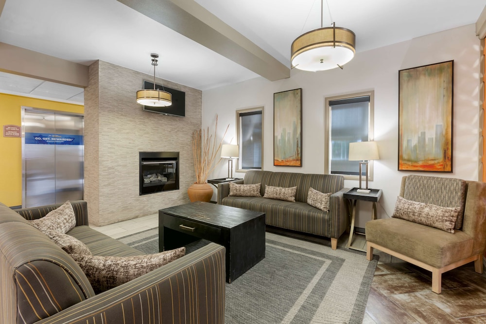 Best Western Plus The Four Corners Inn 48/69
