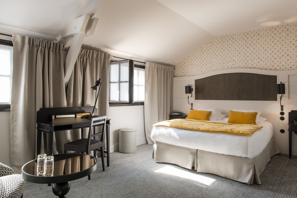 SUPERIOR, DOUBLE BED