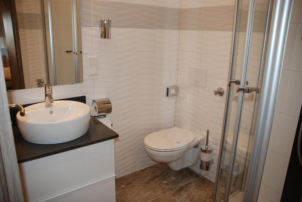 Hotel Zur Linde 22/26