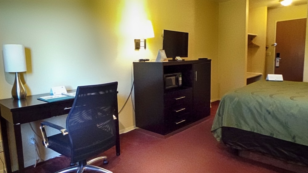 Quality Inn Airport Boise ID 42/50