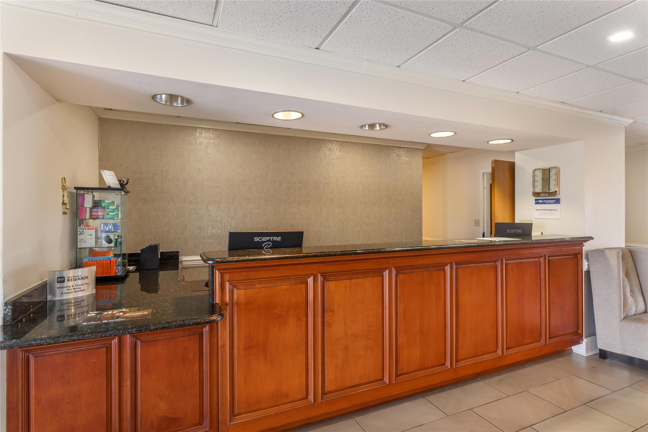 Best Western Plus Madison Inn 7/53