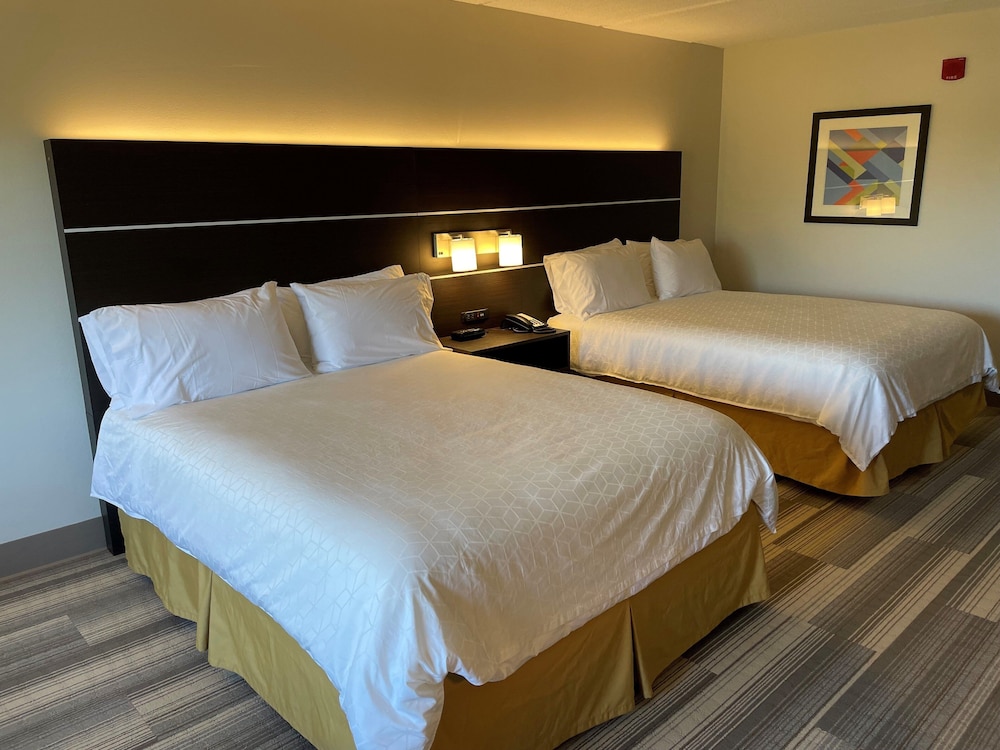 Holiday Inn Express Bluffton At Hilton Head Area 26/80