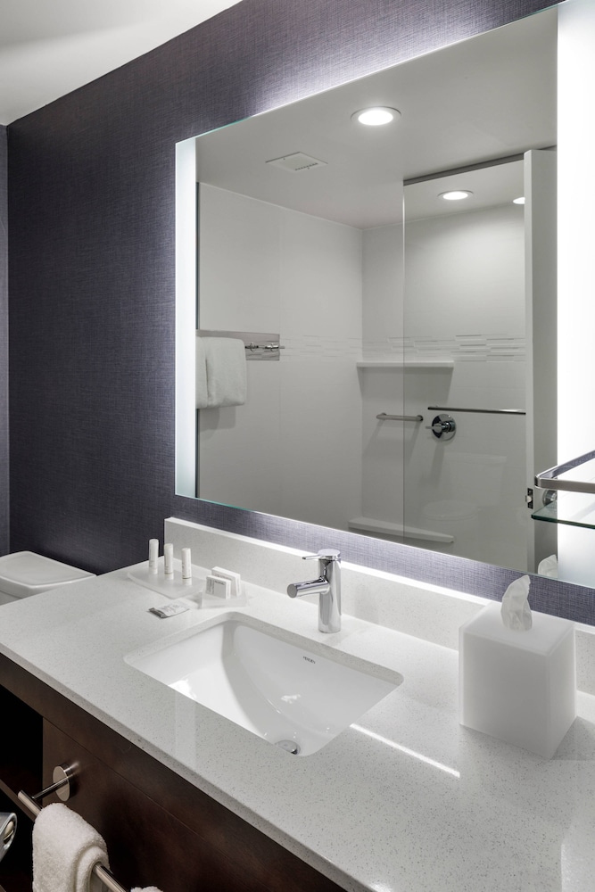 Residence Inn by Marriott East Peoria 8/36