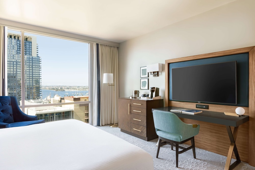 Carte Hotel San Diego Downtown Curio Collection By Hilton 34/87