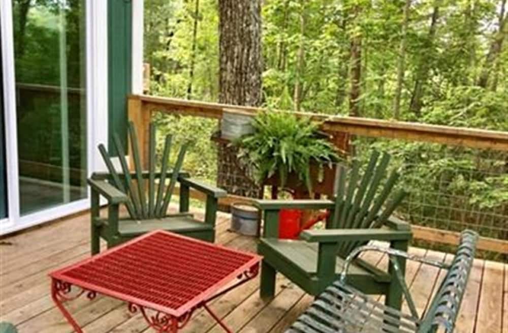 Lake Rabun Hotel Restaurant 38/50