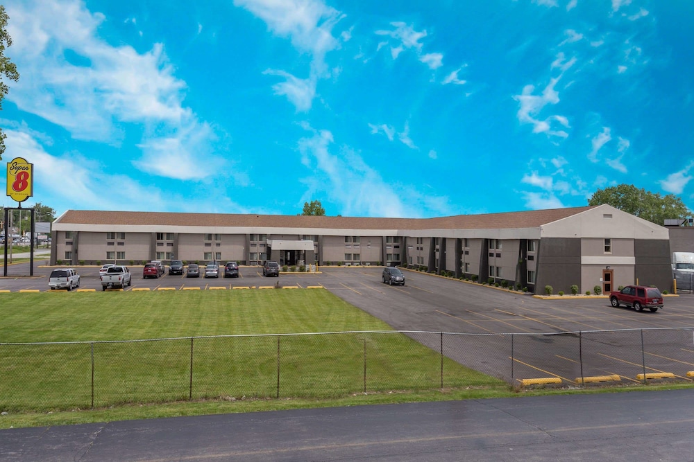 Super 8 By Wyndham South Holland 1/31