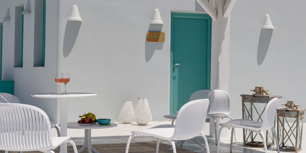 Neptune Luxury Spa Suites 48/72