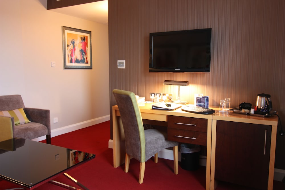 City Hotel Derry 56/68