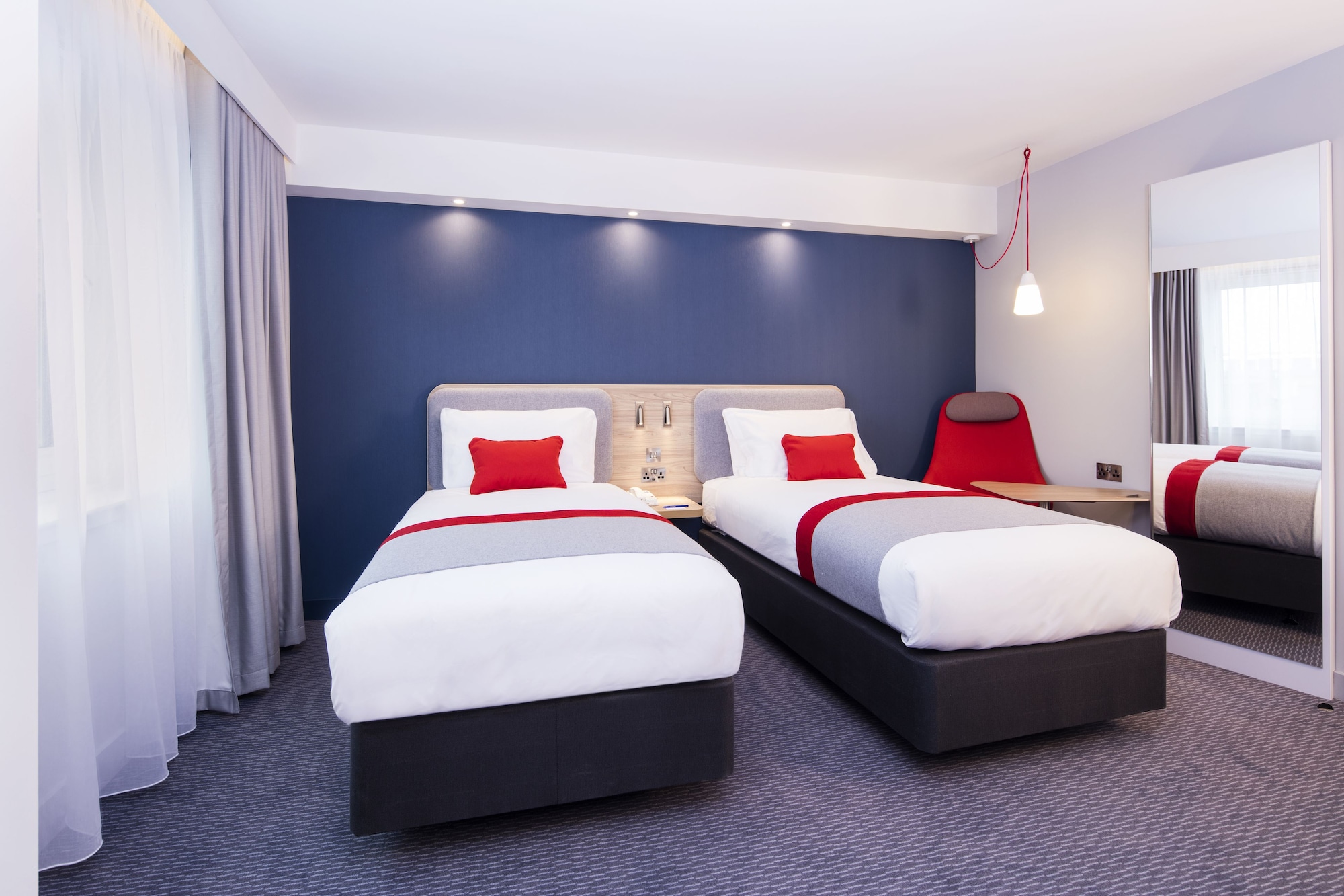 STANDARD, SINGLE BED, ACCESSIBLE