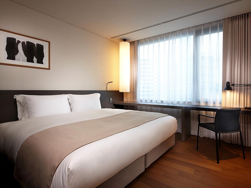 Semi Room, Hollywood, Semi Double Bed