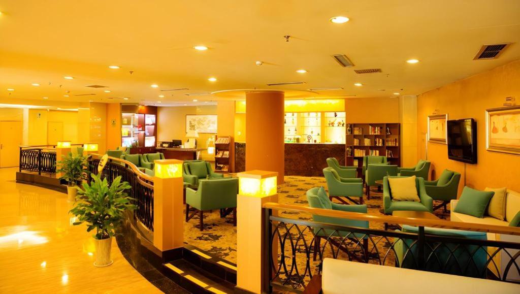 Blue Horizon Hotel (Qingdao Laoshan) 38/56
