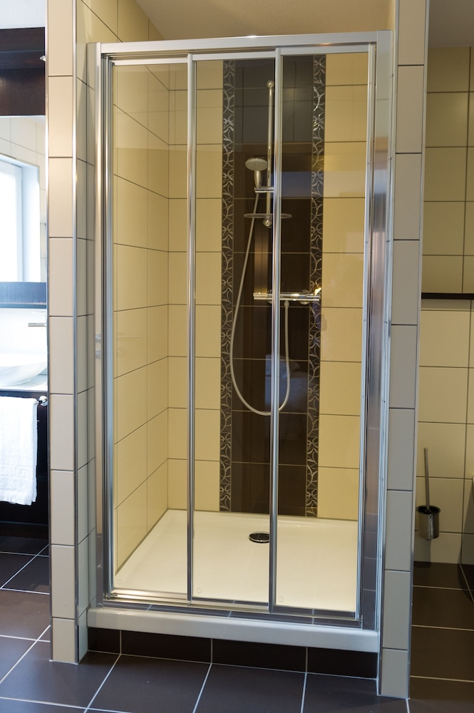 Cottage Logis Hotel-Restaurant 22/57
