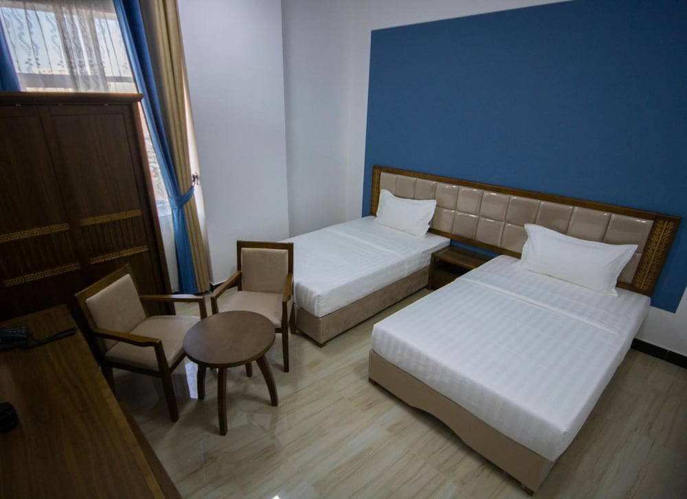 Home Station Hotel 10/25
