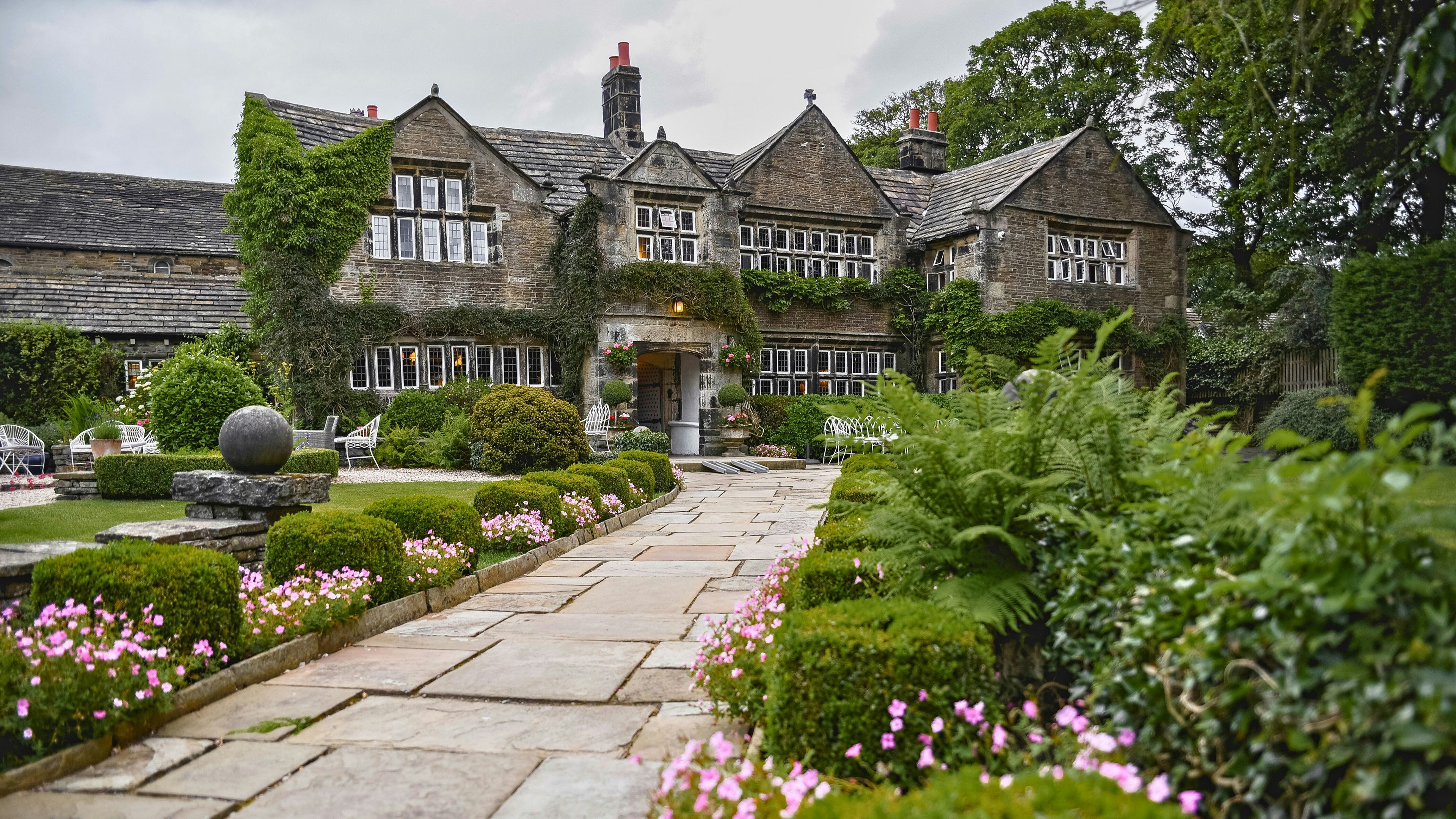 Holdsworth House 36/38