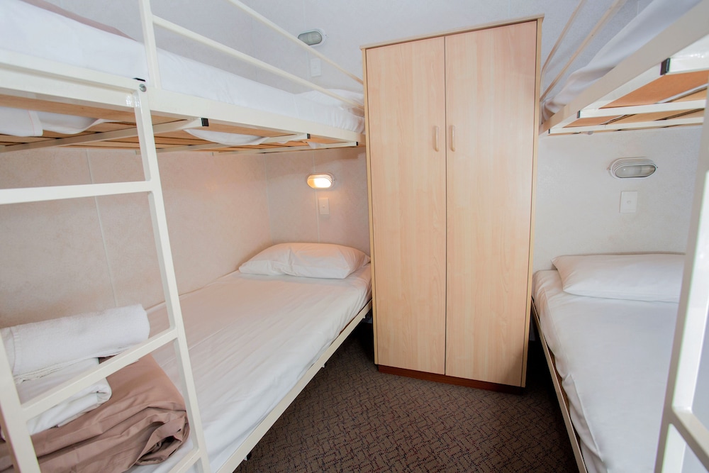 EUREKA STOCKADE HOLIDAY PARK 31/80