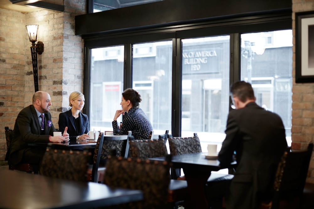 Central Loop Hotel 4/54