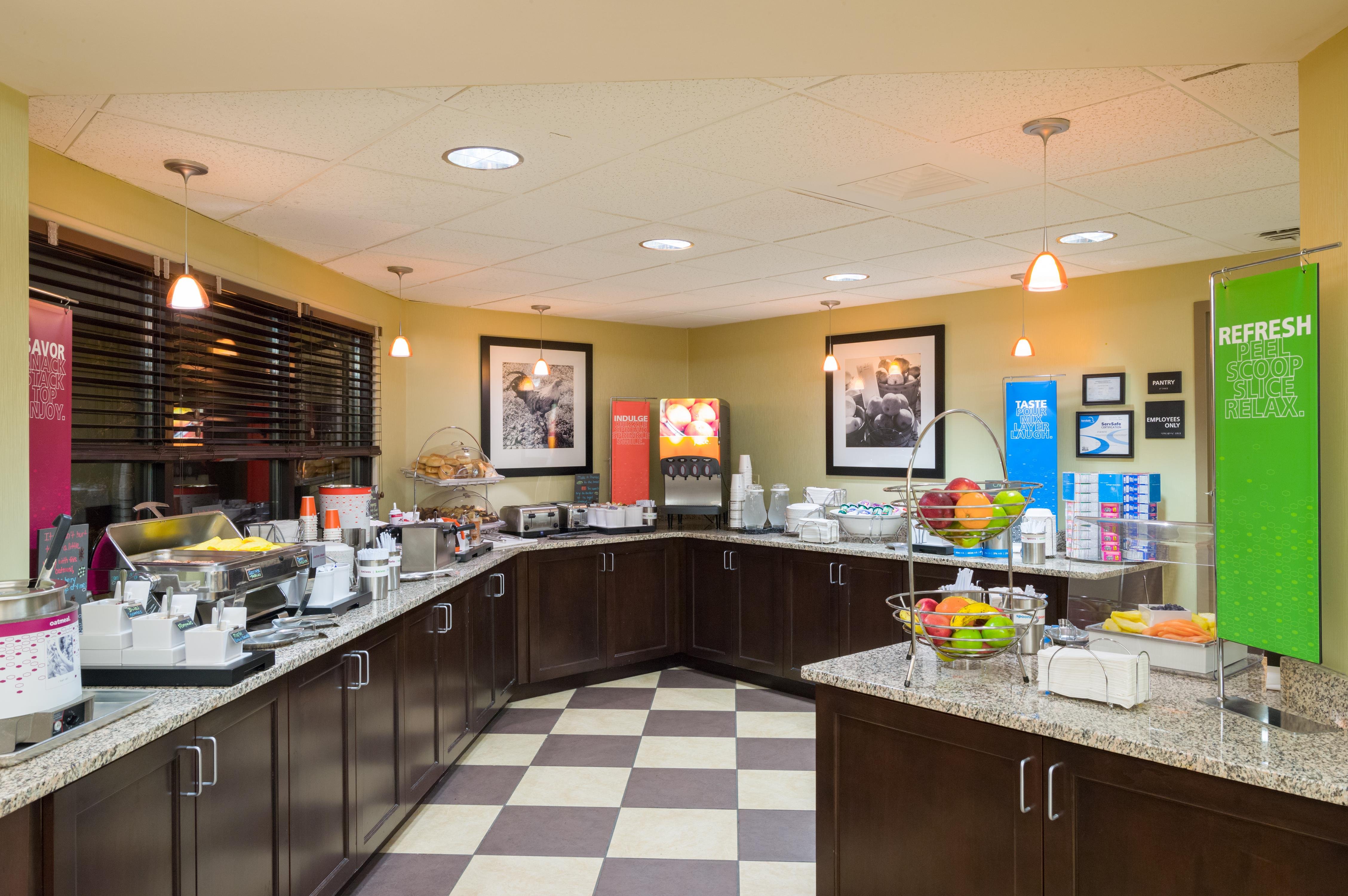 Larkspur Landing Hotel Carlisle 4/28