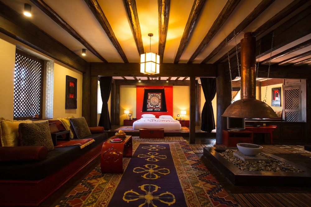 BANYAN TREE RINGHA 32/50