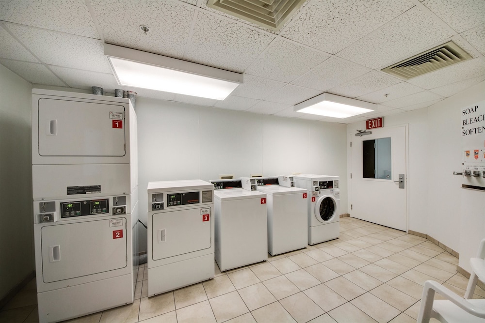 Motel6 Brownsville, TX 48/70