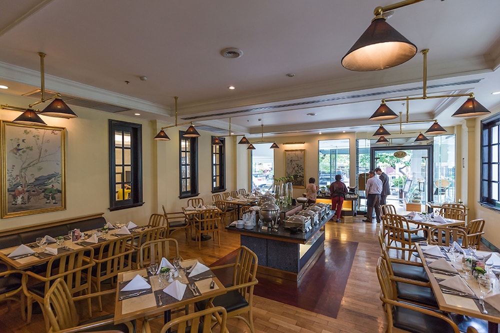 Cape House Hotel 38/50